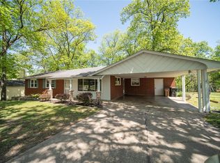 1928 Perryville Rd, Cape Girardeau, MO 63701