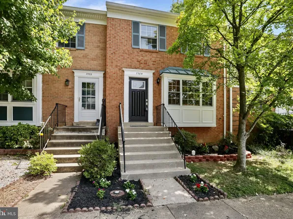 7705 Trevino Ln, Falls Church, VA 22043