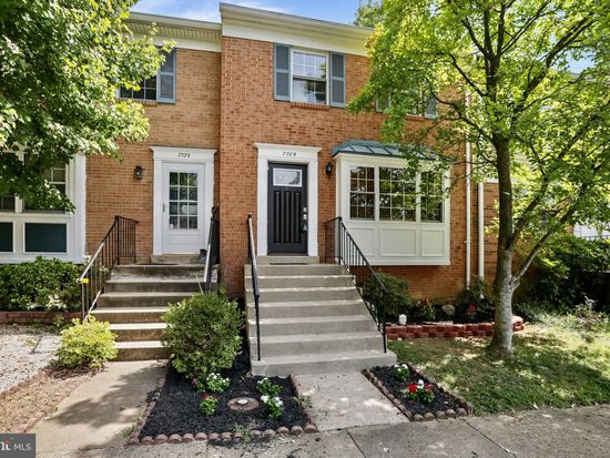 7705 Trevino Ln, Falls Church, VA 22043