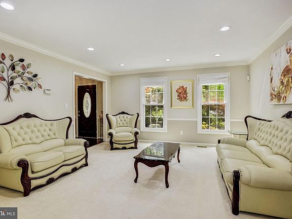 5th image of 12811 Sagamore Forest Ln