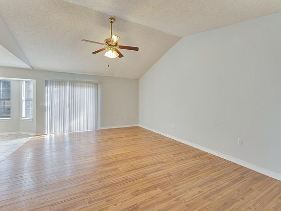 3rd image of 4803 Young Rd