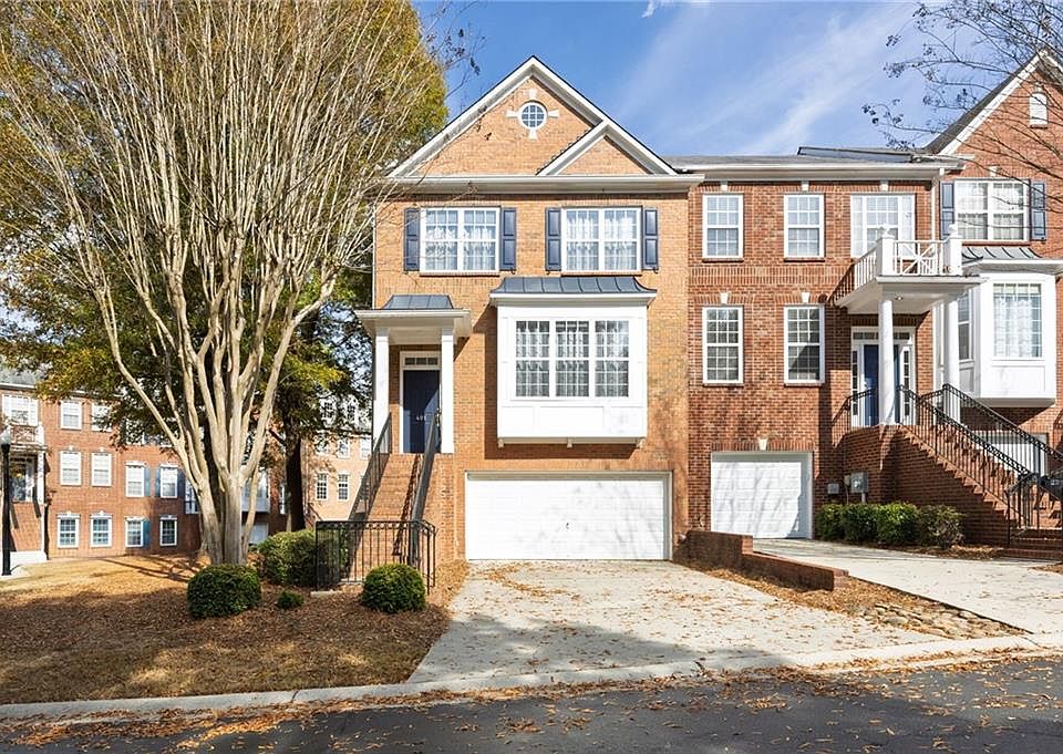 1st image of 401 Iona Abbey Ct SE