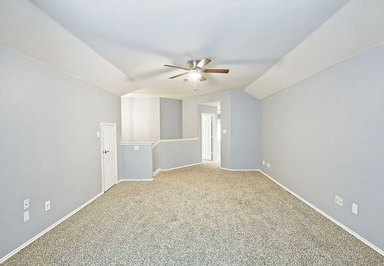 1201 Rain Fern Dr — Photo 4