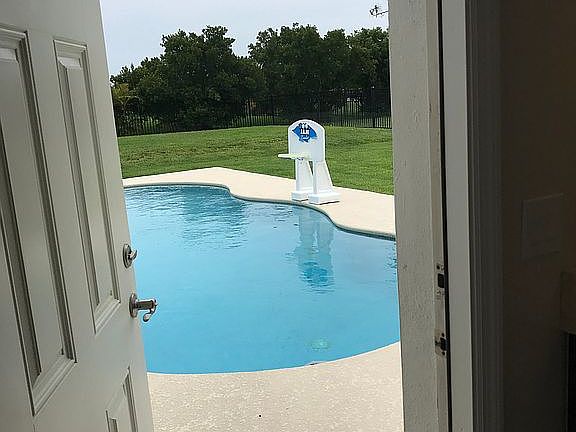 3rd image of 4298 Gardenwood Cir