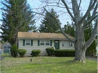 4502 Wilcox Pl, Jamesville, NY 13078