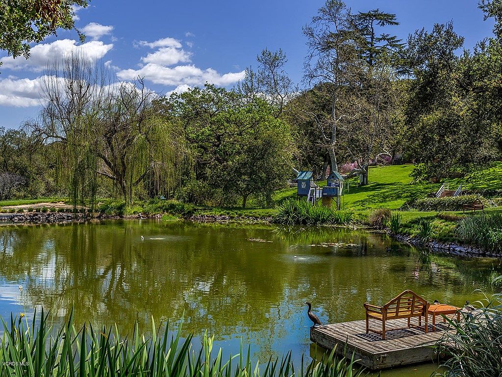 1464 Hidden Valley Rd Thousand Oaks Ca 91361 Mls 218012392 Zillow