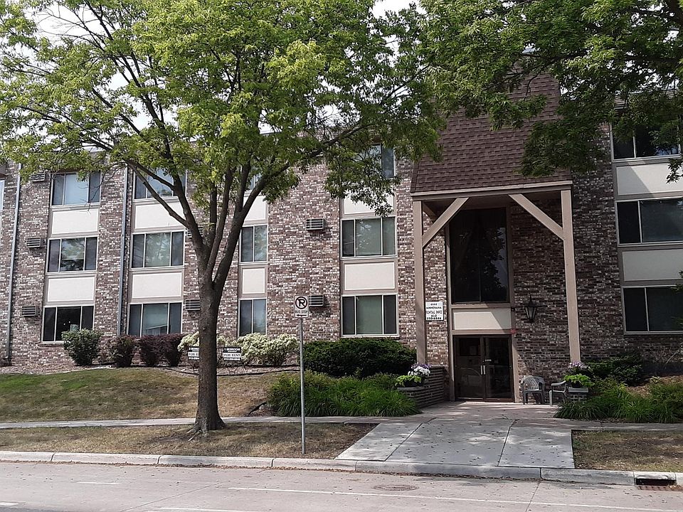 1st image of 4444 Minnehaha Ave #211