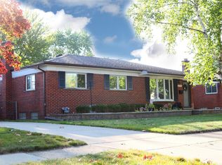 29350 Moulin Ave, Warren, MI 48088