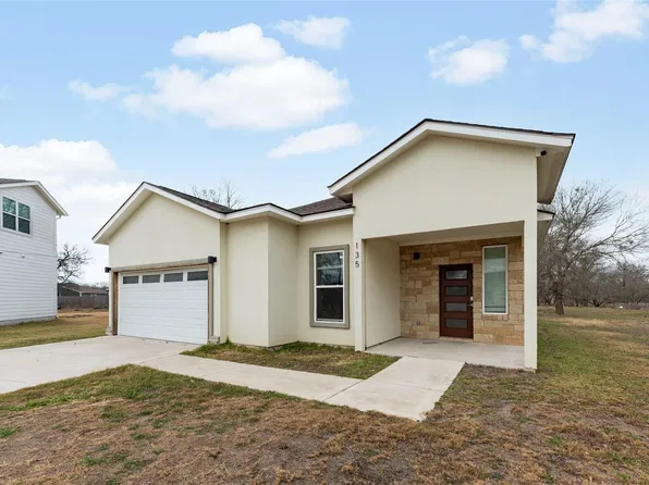 135 Koele Ct, Bastrop, TX 78602