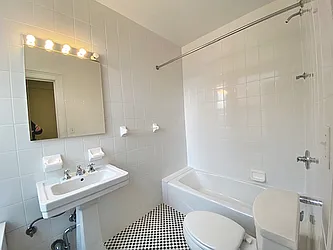 Rented by Rachel Realty