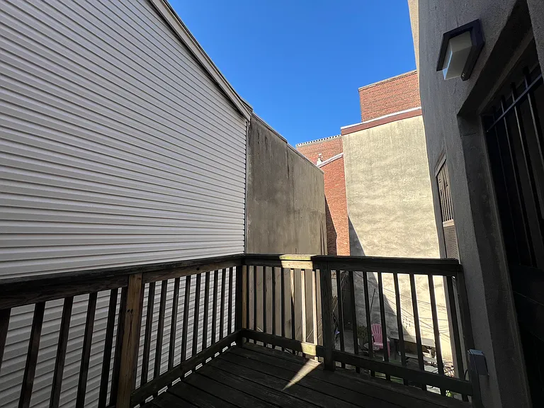 1332 Lombard St #2B — Photo 7