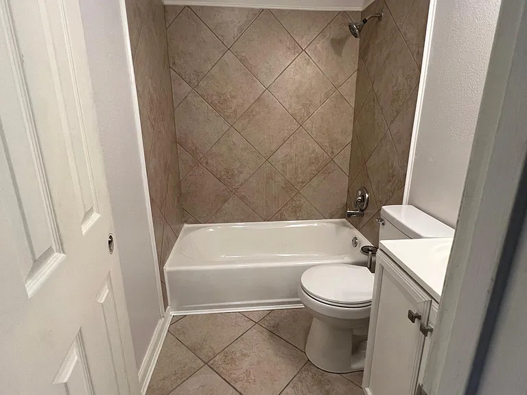 2114 Alison Ave — Photo 11