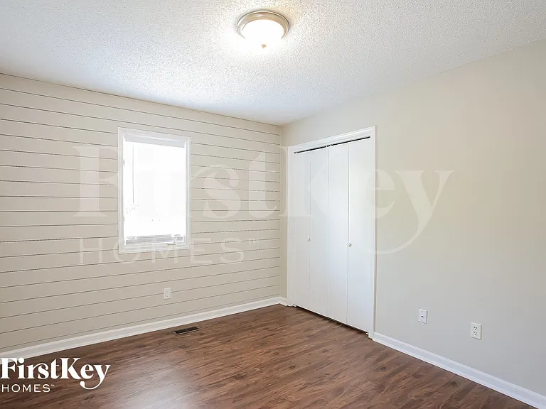 8033 N Everton Ave — Photo 10