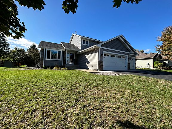 3rd image of 4619 Ladyslipper Ave N