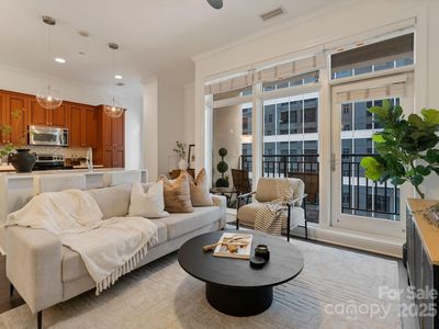 230 N Tryon St #810, Charlotte, NC, 28202