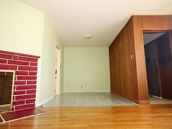 4th image of 1309 S Iris St
