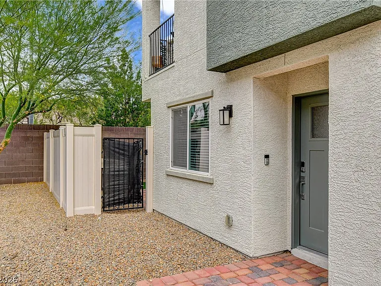3715 Brilliant Sunset St — Photo 3