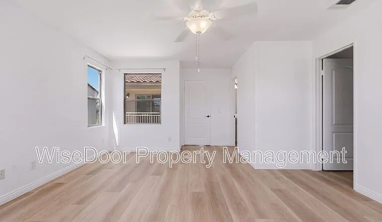 1087 Waterfall Way — Photo 40