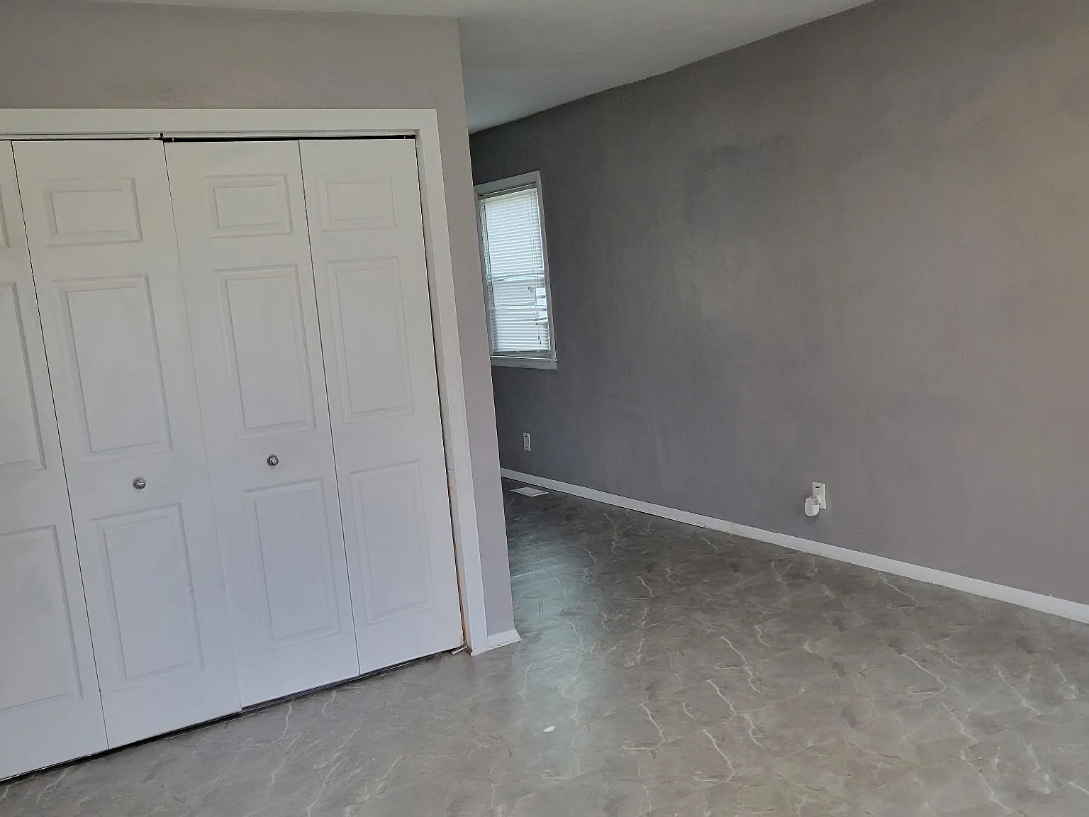 3 bed, $1,350 — Photo 2