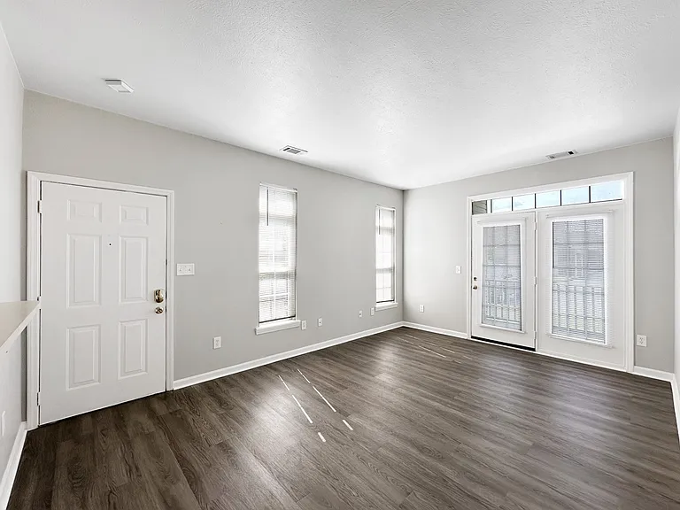 Beaver Creek Apartments — Photo 25
