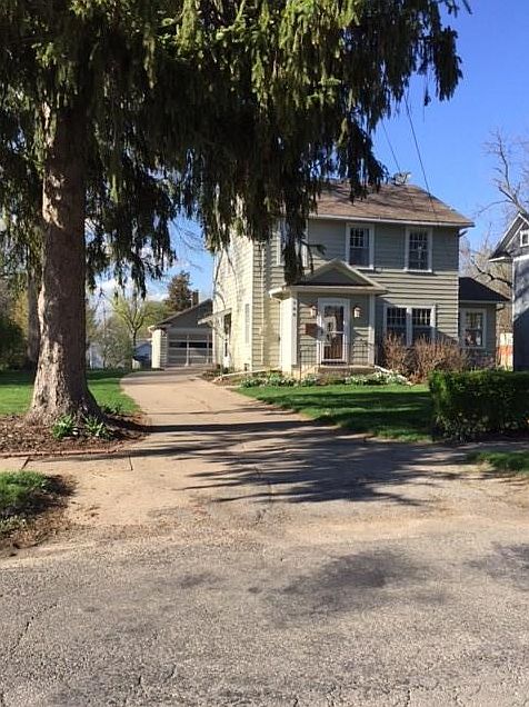 1st image of 706 S 5th Ave W