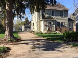 706 S 5th Ave W, Newton, IA 50208