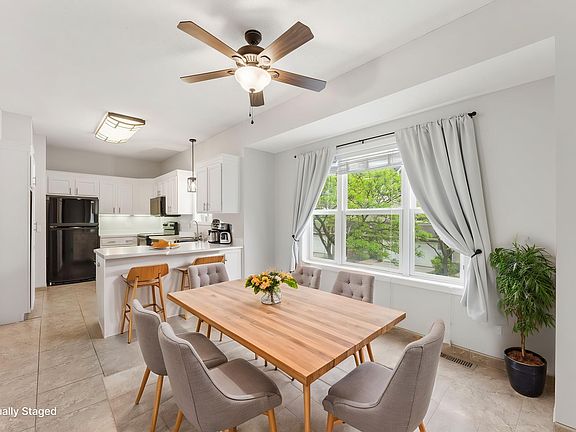 5th image of 29 River Bend Pl