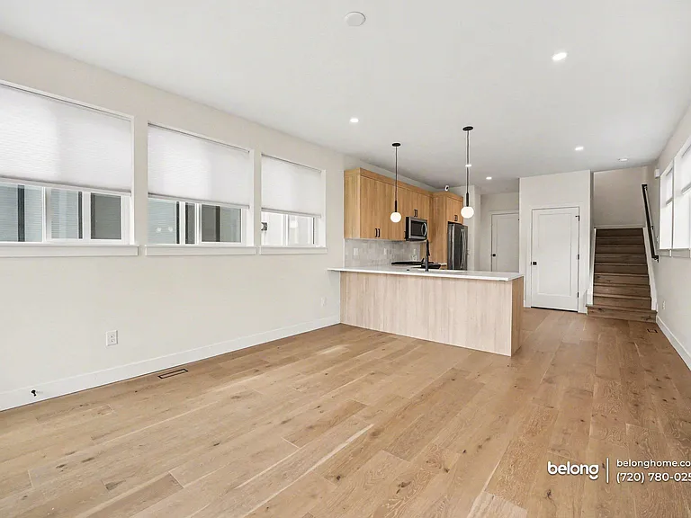 1415 Zenobia St — Photo 3