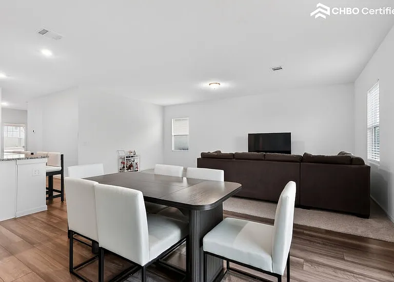1052 Long Bay Ct — Photo 21