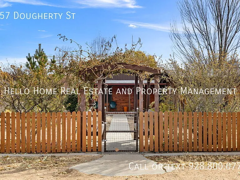 857 Dougherty St — Photo 1