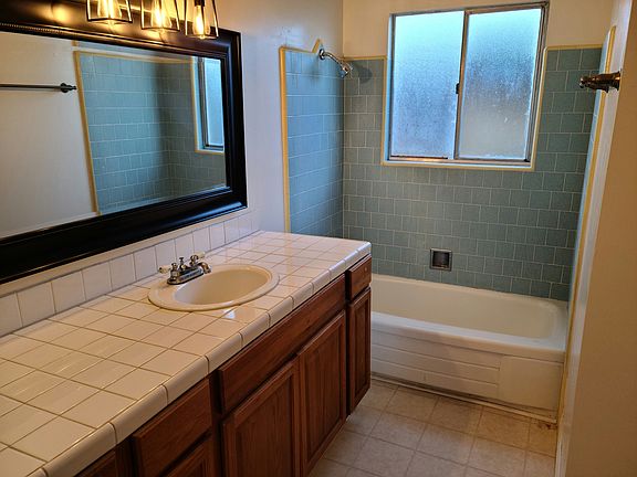 5th image of 11581 Crane St