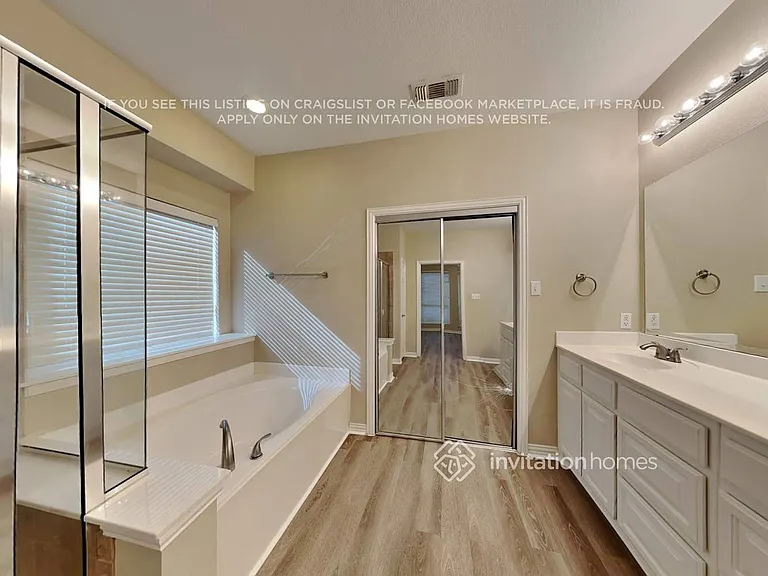 2206 Kingsley Dr — Photo 16
