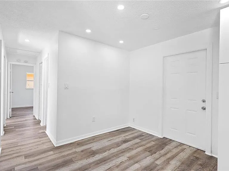 4447 Ivey Ct — Photo 11