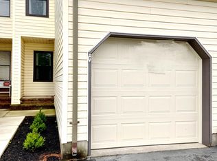 429 Willow Ct #429, Flemington, NJ 08822