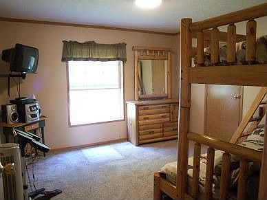 5th image of 11511 Noggles Rd