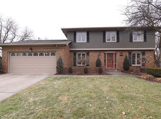 7739 Strathmoore Rd, Dublin, OH 43016