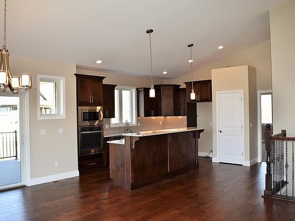 4th image of 3120 Western Bluffs Blvd