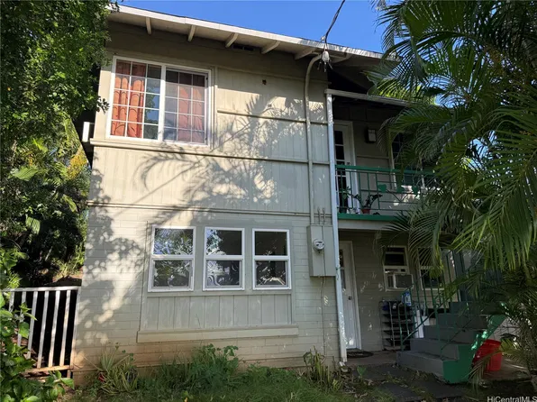 3056 Felix St, Honolulu, HI 96816