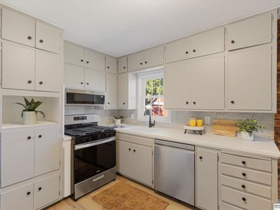 7324 Frederick Ave, La Vista, NE, 68128