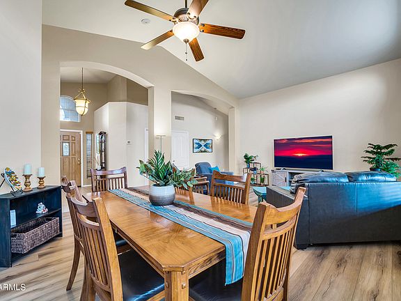 5th image of 12720 W WILSHIRE Drive