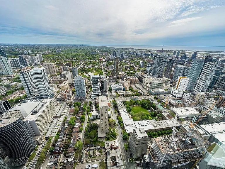388 Yonge St #7105 — Photo 45