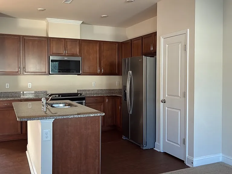 260 White Oak Ridge Dr — Photo 6