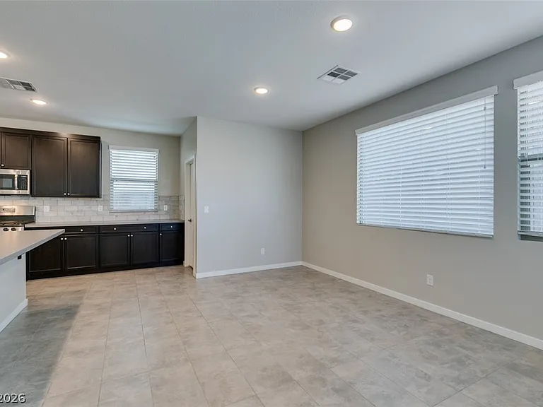 520 Founders Creek Ave — Photo 14