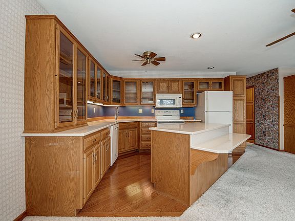 3rd image of 101 19th St Unit 101