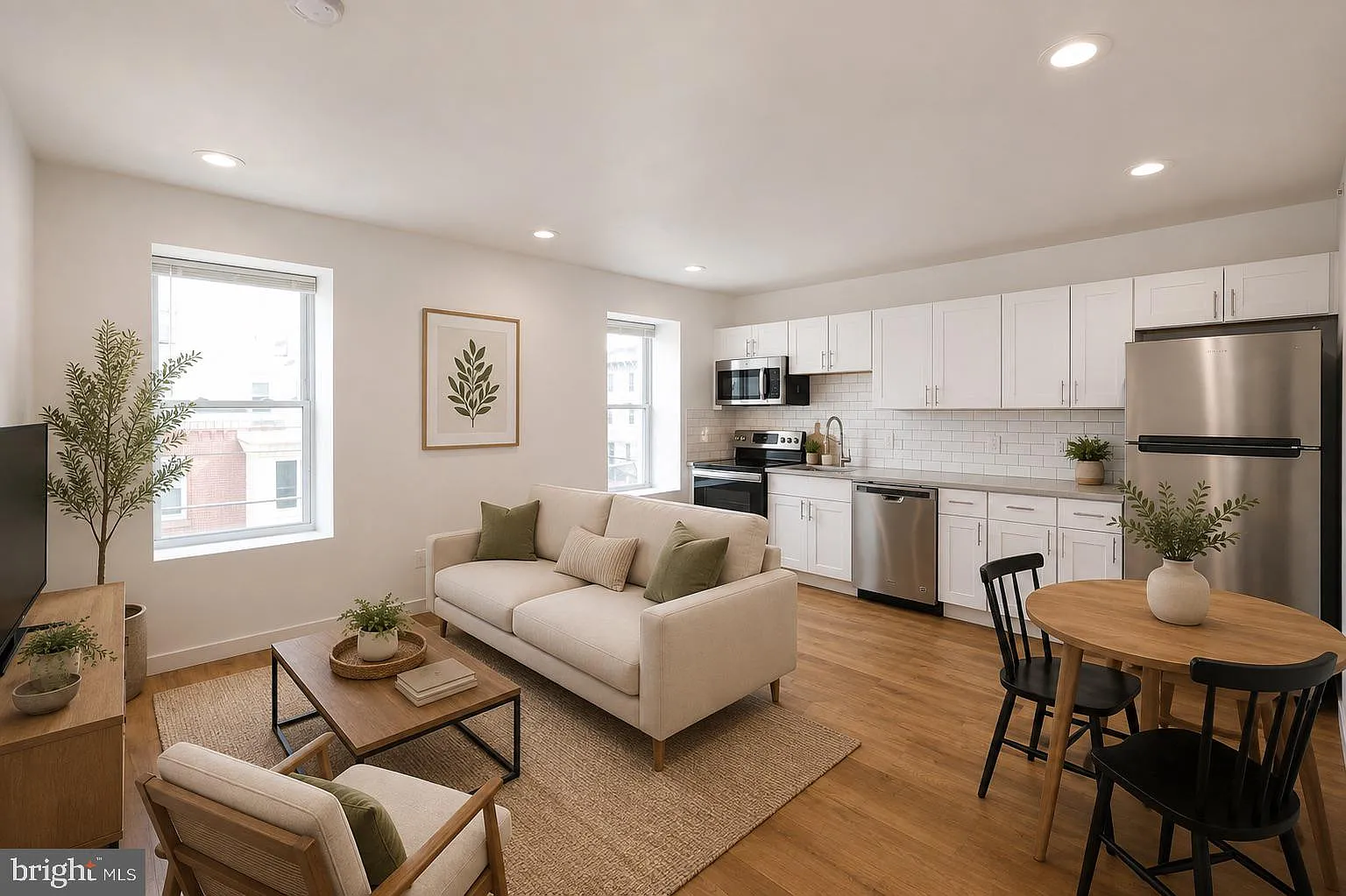 2 bed, 1000 sqft, $1,900 — Photo 2