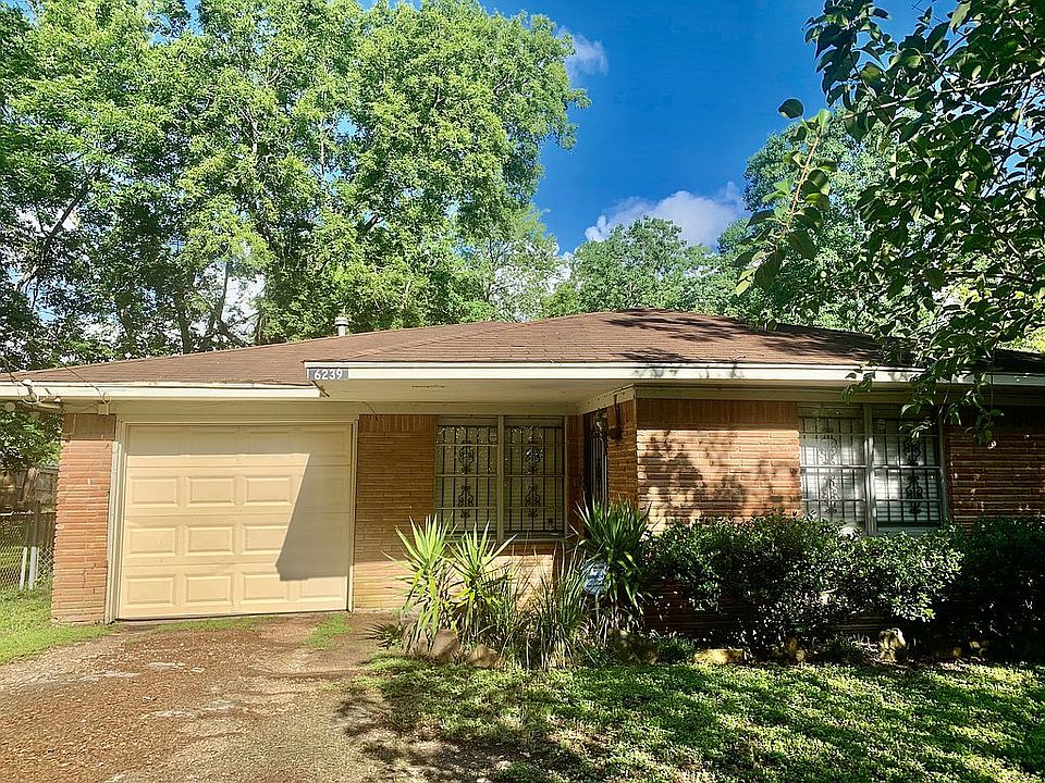 Front View , all brick 