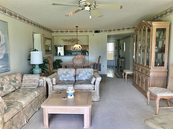 3rd image of 929 Wexford Blvd #929