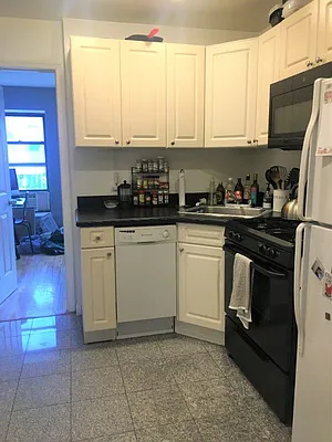 Rented by Charles Coutinho LLC | media 8