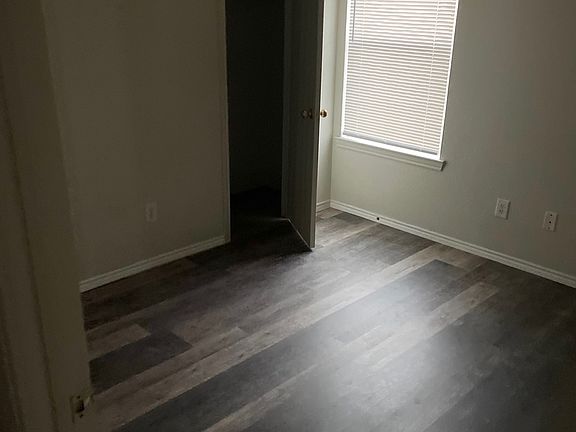 5th image of 2703 Garland Dr #C