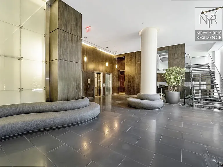 310 W 52nd St #16D — Photo 10